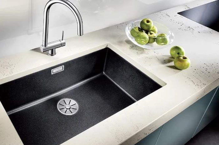 »¨¸ÚÑÒÃæ¶Ô³£¼ûÎÛȾÈçºÎÇåÀíÄØ?