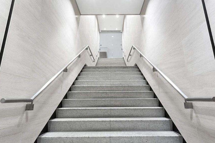 楼梯墙面贴瓷砖怎么贴好看?