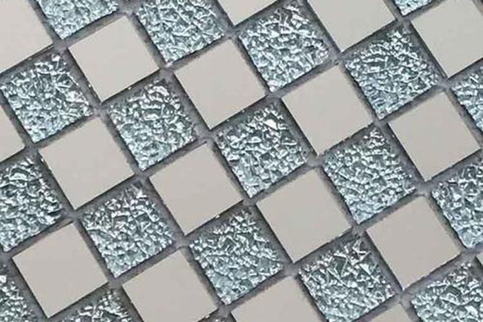 瓷砖铺贴背胶能刷两次吗?
????有什么需要注意呢?
????