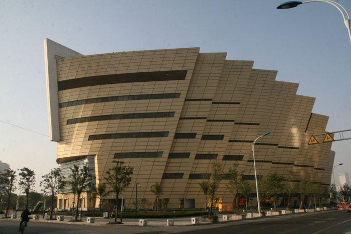 ʯ�ı�˨������3��������